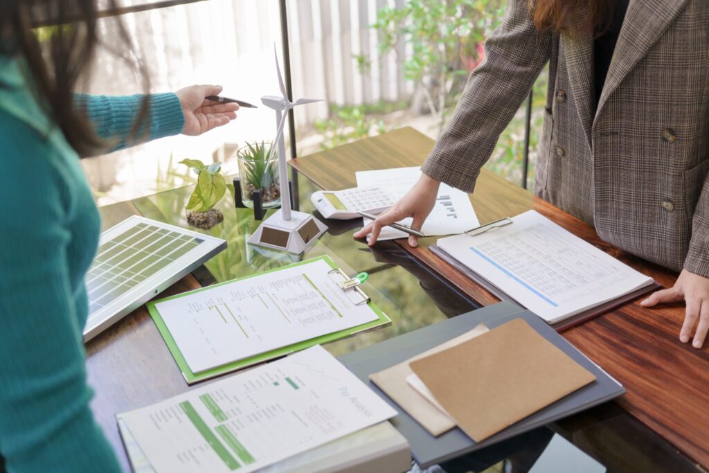 close-up of consultant’s hands